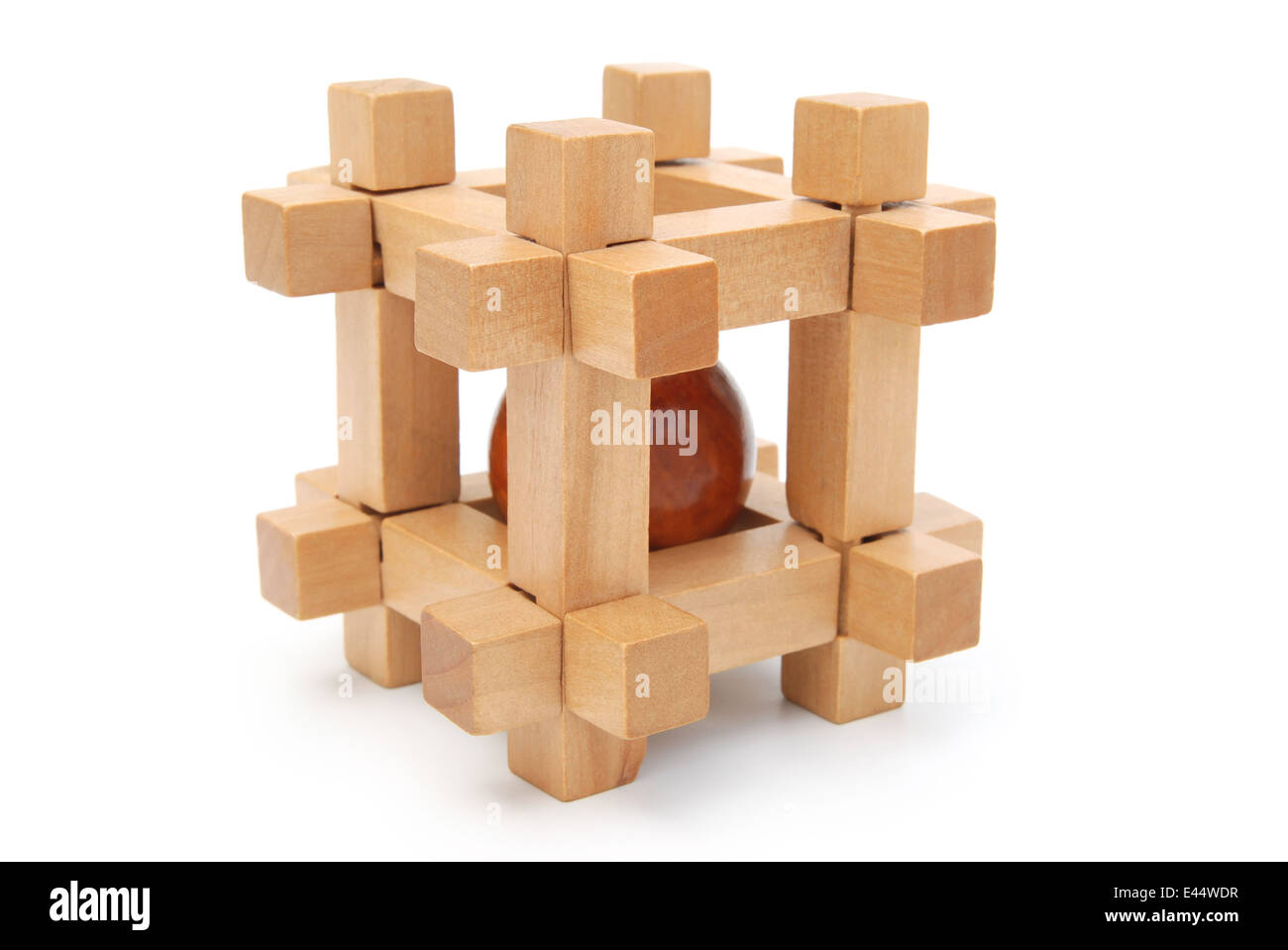 Puzzle en bois sur fond blanc Banque D'Images