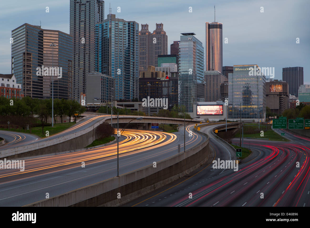 L'Interstate I-85 qui mène dans le centre-ville d'Atlanta, Géorgie, États-Unis d'Amérique Banque D'Images