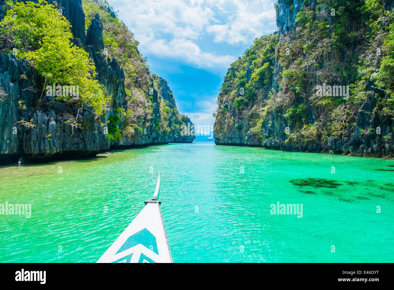 Excursion en bateau dans la région de Blue Lagoon, El Nido, Palawan, Philippines Banque D'Images
