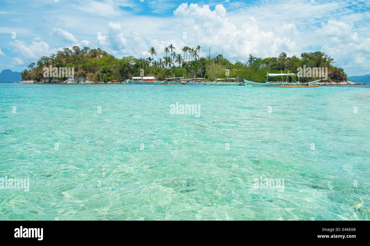 L'île tropicale et belle blue lagoon, Palawan, Philippines Banque D'Images