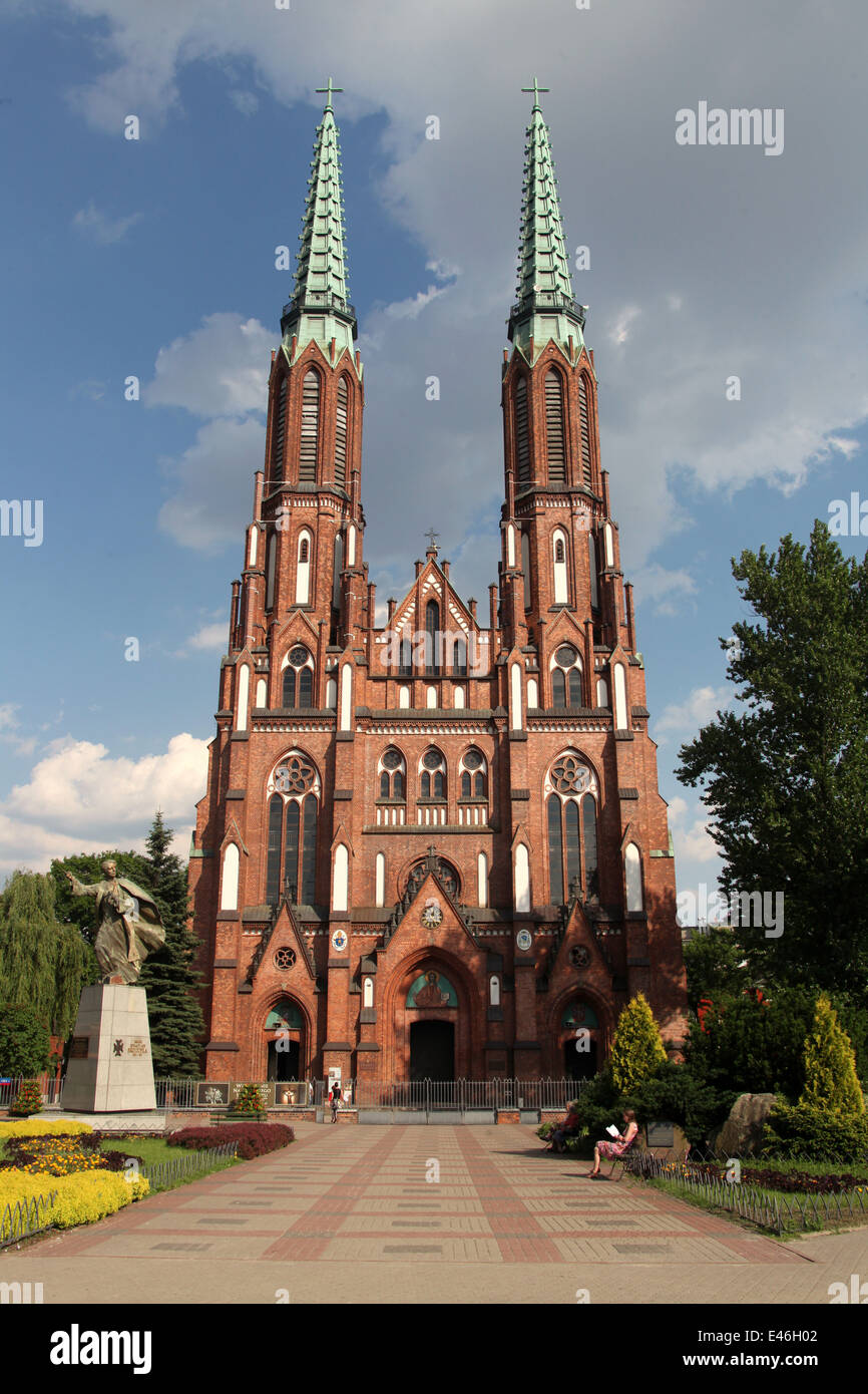 Cathédrale de Tours 1 Place Saint Michel Archange et saint Florian le martyr dans le quartier de Varsovie Praga Banque D'Images