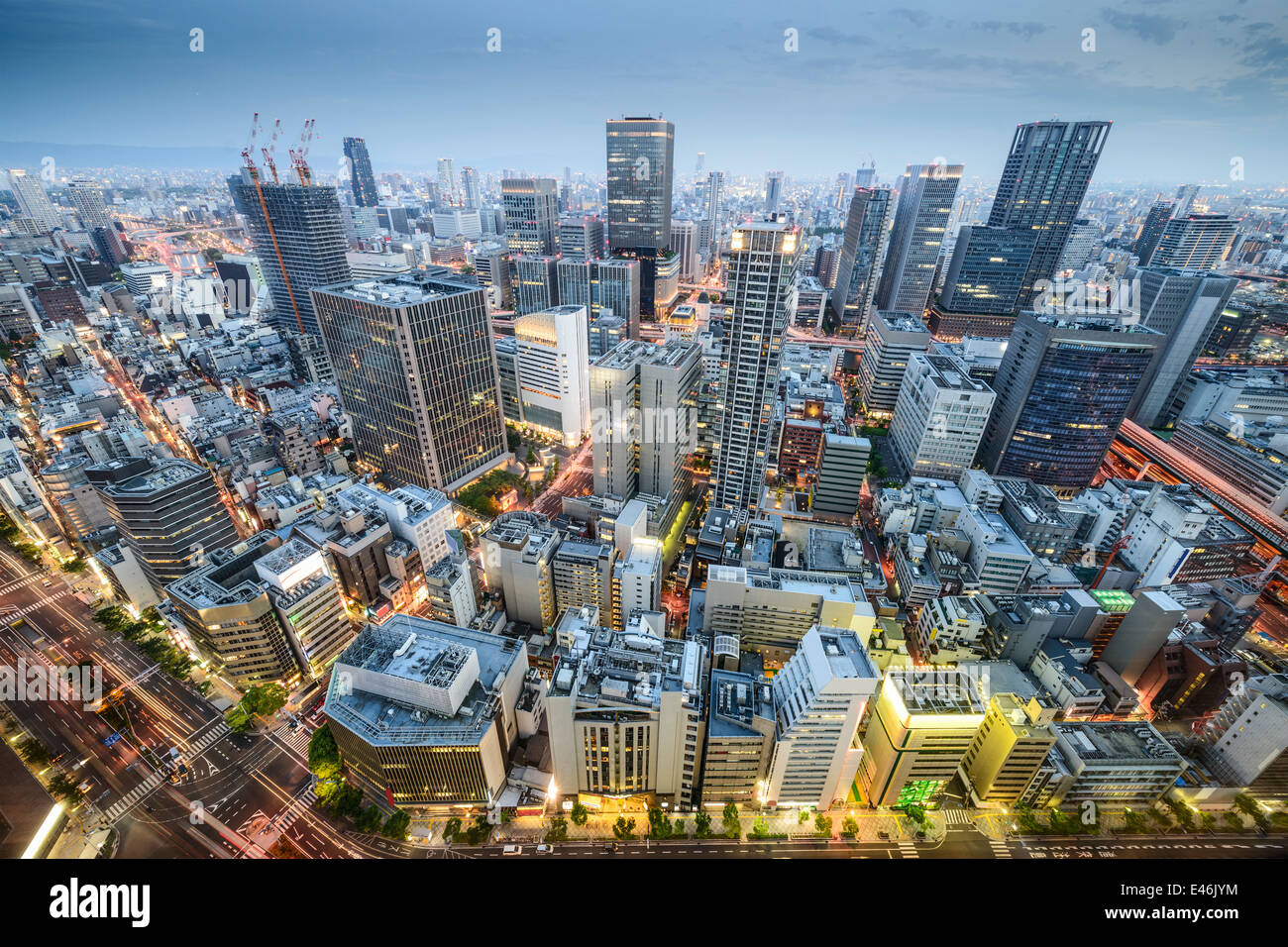 Osaka, Japon aerial cityscape dans le quartier d'Umeda. Banque D'Images