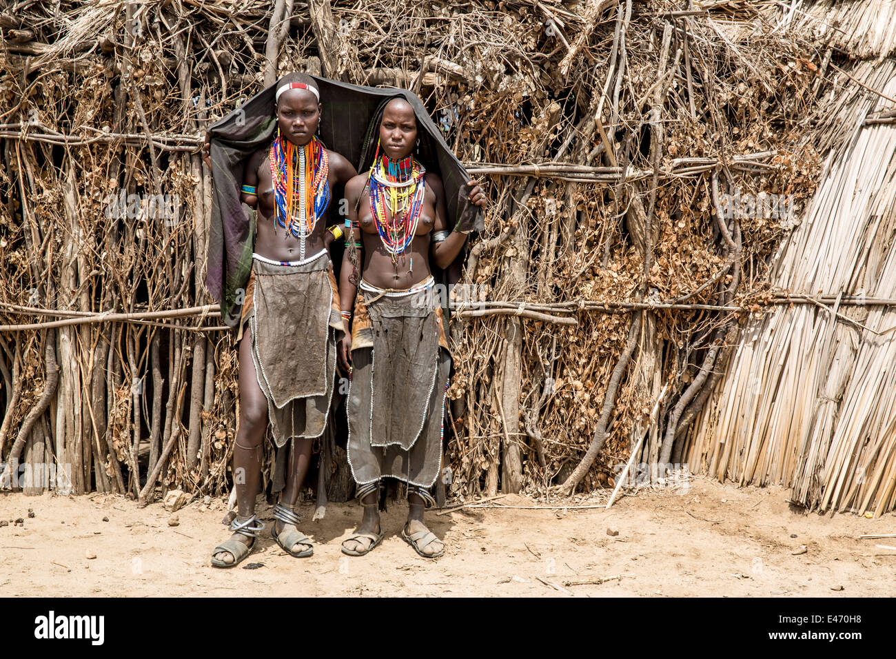 La tribu Erbore est une petite tribu qui vit dans la région du sud-ouest de la vallée de l'Omo le 17 mai 2014 Banque D'Images
