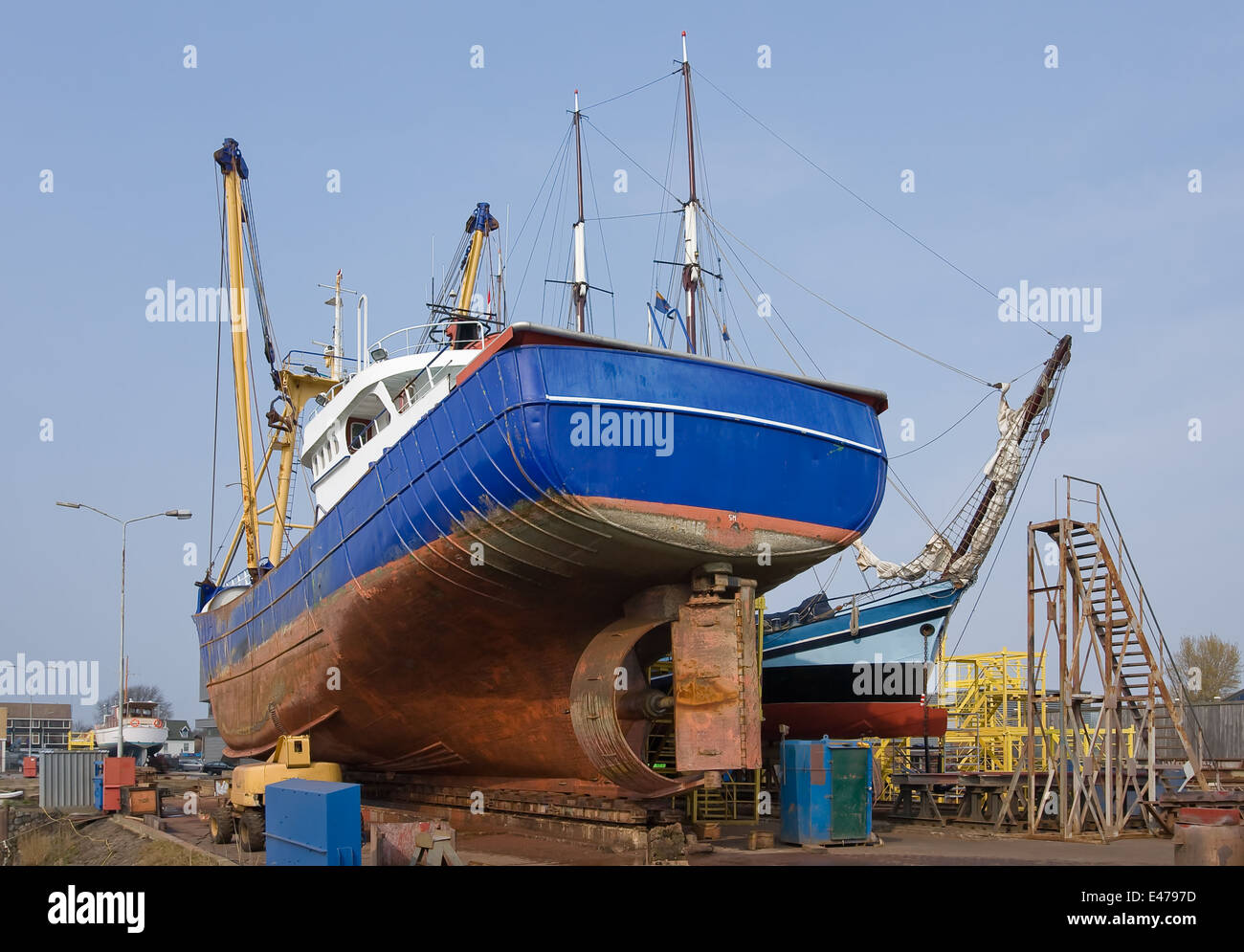 Coupe du poisson à un chantier néerlandais Banque D'Images
