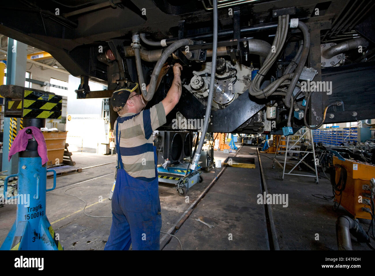 Serrurier de l'assemblée de voiture Banque D'Images