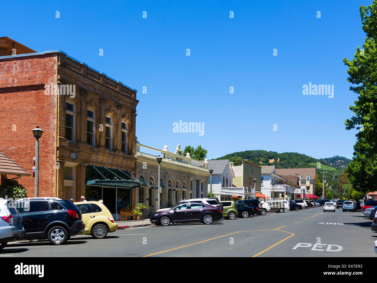 Boutiques de la 1st St W sur la place principale, Sonoma, Sonoma Valley, Vin de Pays, California, USA Banque D'Images