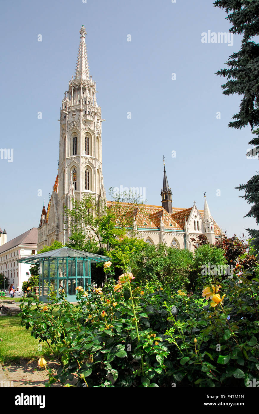 L'église St Matthias sur du Bastion des pêcheurs sur la colline Gellert à Budapest, Hongrie Banque D'Images