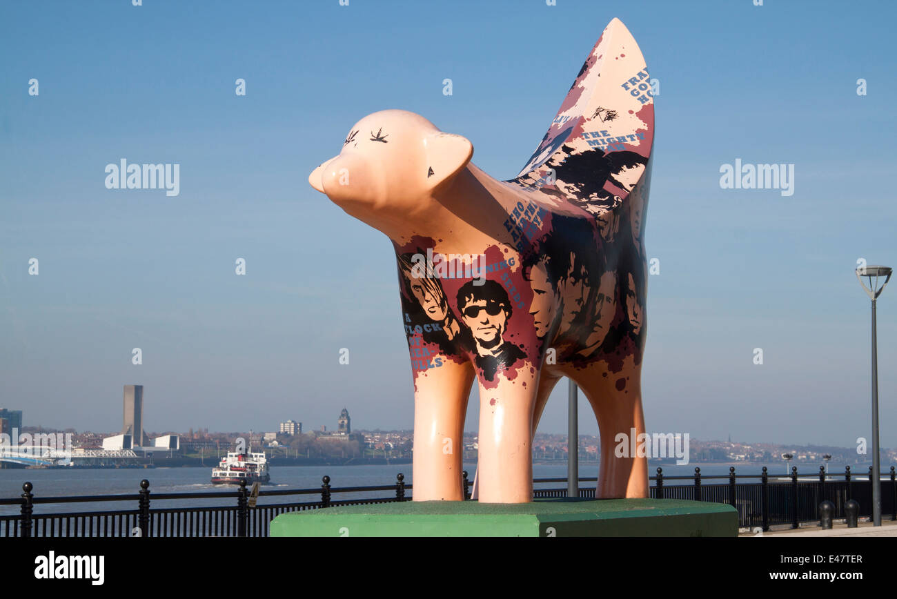 Superlambanana sculpture à l'extérieur du Musée Maritime, sur le front de mer de Liverpool. Banque D'Images