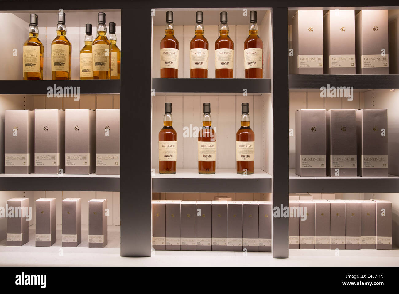 Glen Spey, Glenkinchie Dailuaine et Single Malt Scotch Whisky Talisker Distillery magasinez dans sur l'île de Skye, ÉCOSSE Banque D'Images