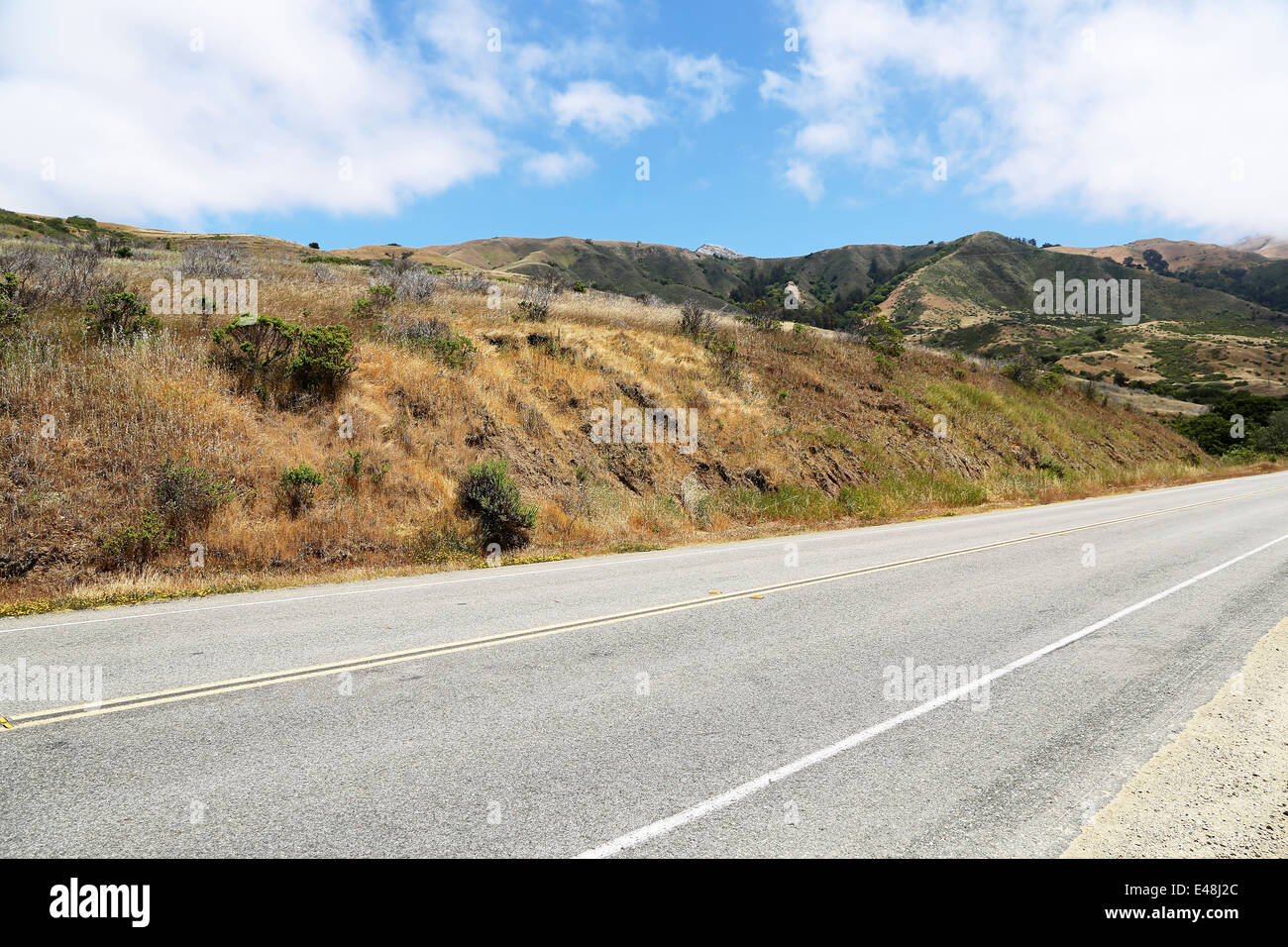 Route 1, Pacific Highway 101 Californie sur la façon de Big Sur, avec vue imprenable sur le paysage et l'océan Banque D'Images