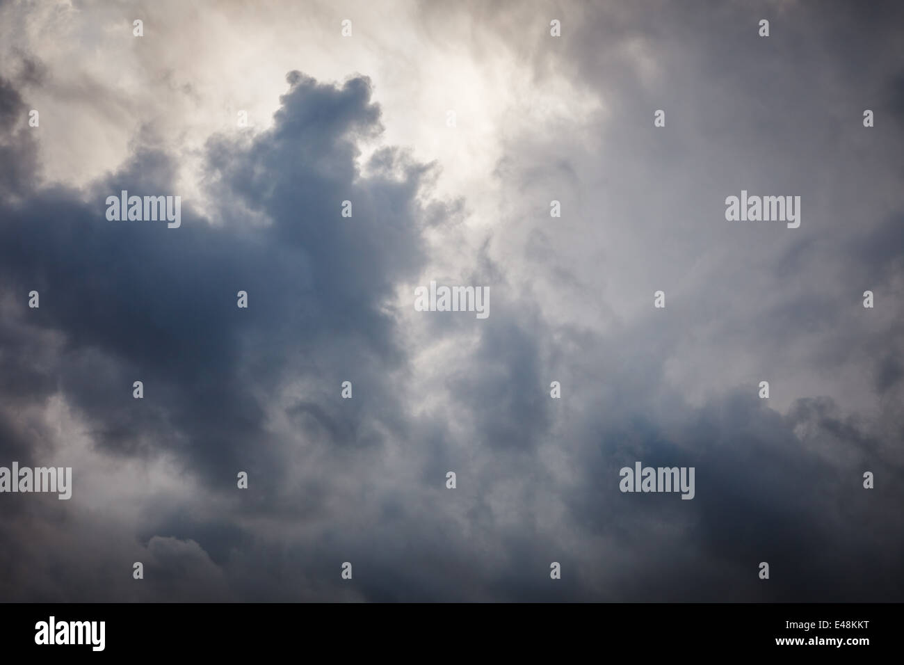 Contexte naturel : ciel d'orage Banque D'Images