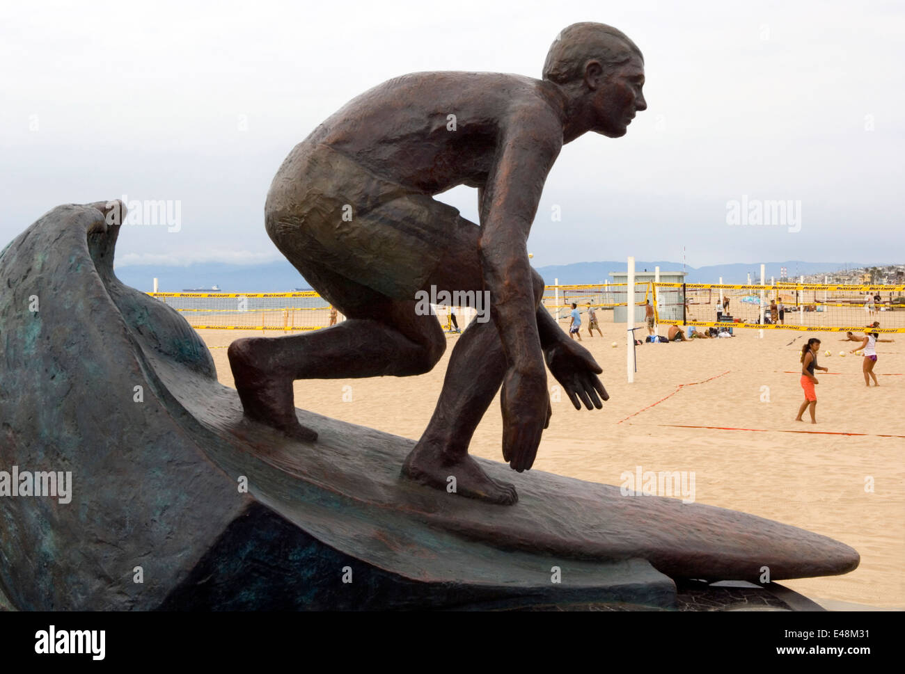 Statue de surfer à Hermosa Beach Banque D'Images