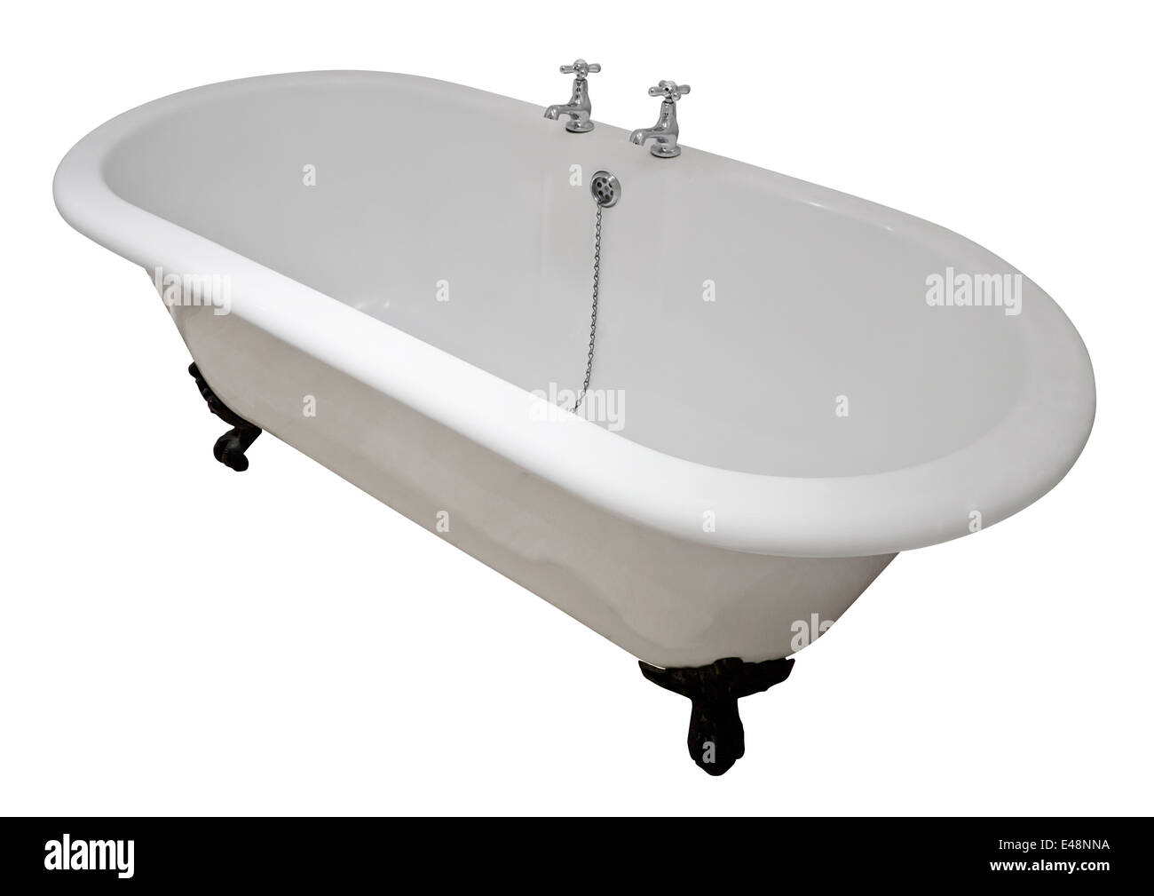 Blanc de luxe télévision haut rouleau rim baignoire sur pieds isolé sur fond blanc Banque D'Images