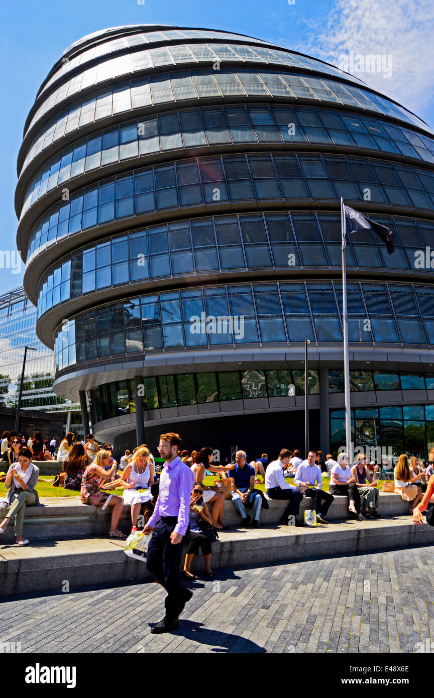 Voir l'Hôtel de Ville, le siège de l'Autorité du Grand Londres, Southwark, Londres, Angleterre, Royaume-Uni Banque D'Images