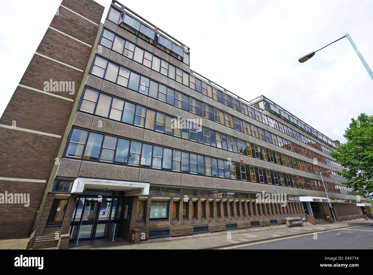 HM Revenue and Customs House Couronne Birch Street Wolverhampton West Midlands UK Banque D'Images