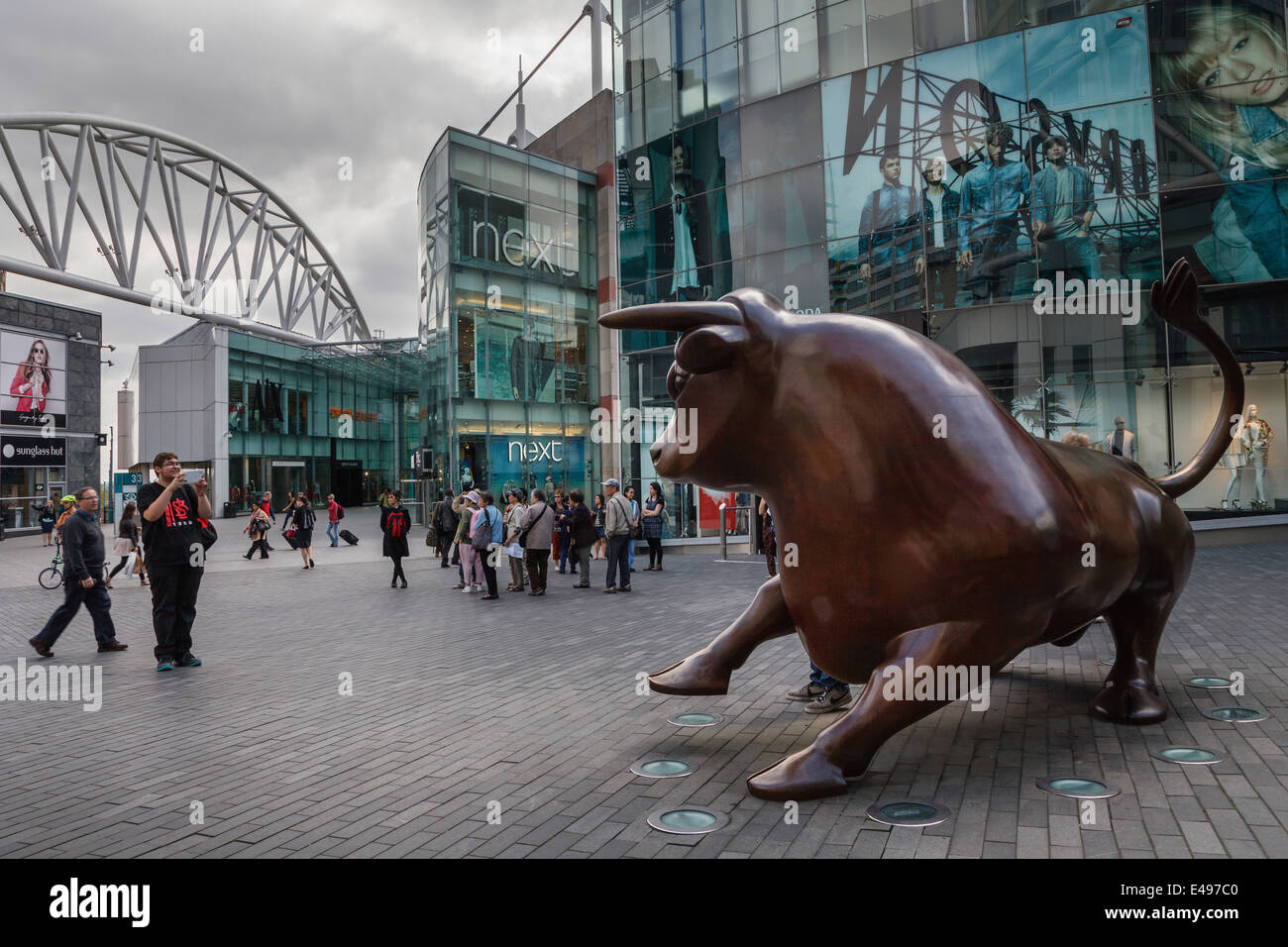Le Taureau sculpture, le Bull Ring, Birmingham Banque D'Images