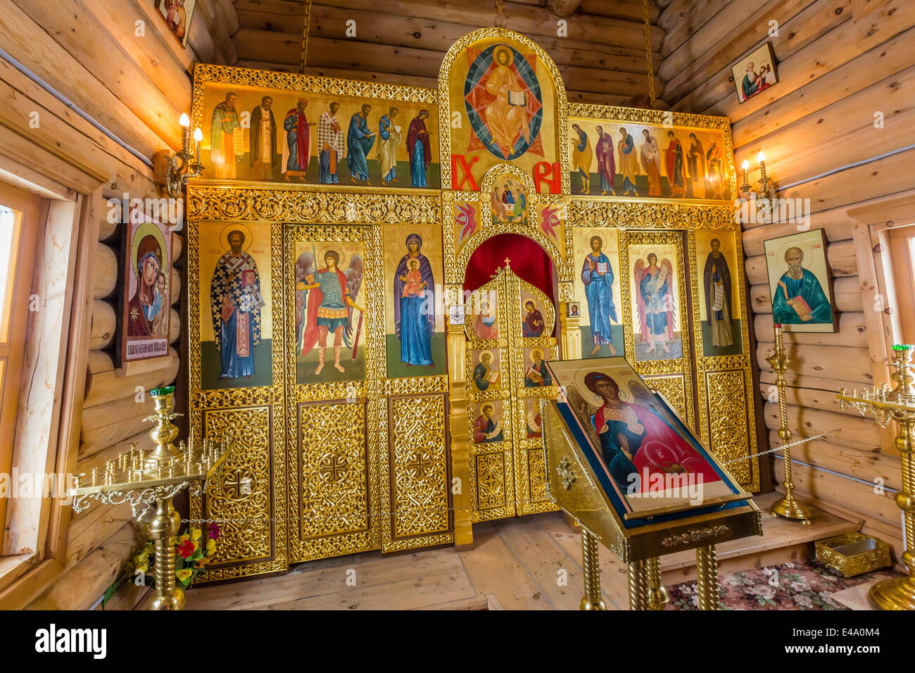 Intérieur de la Trinity Church de Belingshausen Station de recherche russe, l'île du Roi George, Shetland du Sud, l'Antarctique Banque D'Images