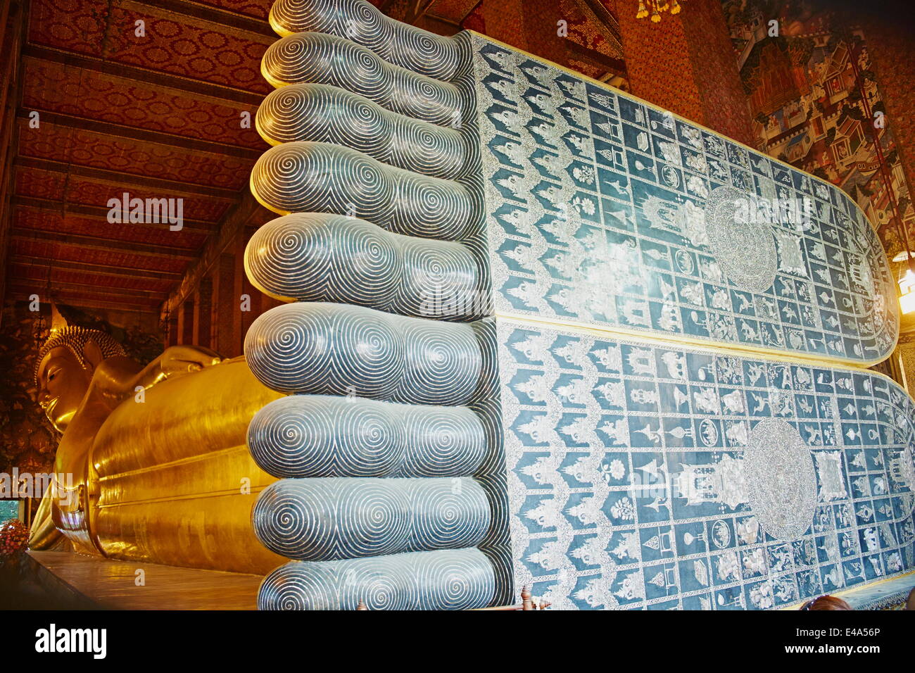 Bouddha couché, Wat Pho (Wat Phra Chetuphon), Bangkok, Thaïlande, Asie du Sud-Est, Asie Banque D'Images