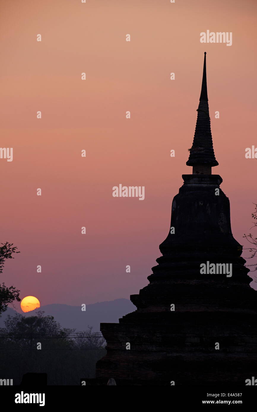 Wat Mahatat, Sukhothai Historical Park, UNESCO World Heritage Site, Sukhothai, Thaïlande, Asie du Sud, Asie Banque D'Images