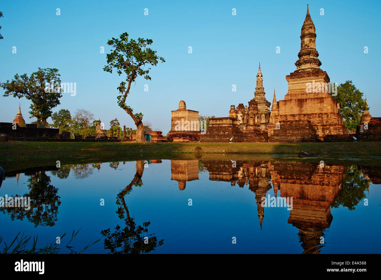 Wat Mahatat, Sukhothai Historical Park, UNESCO World Heritage Site, Sukhothai, Thaïlande, Asie du Sud, Asie Banque D'Images