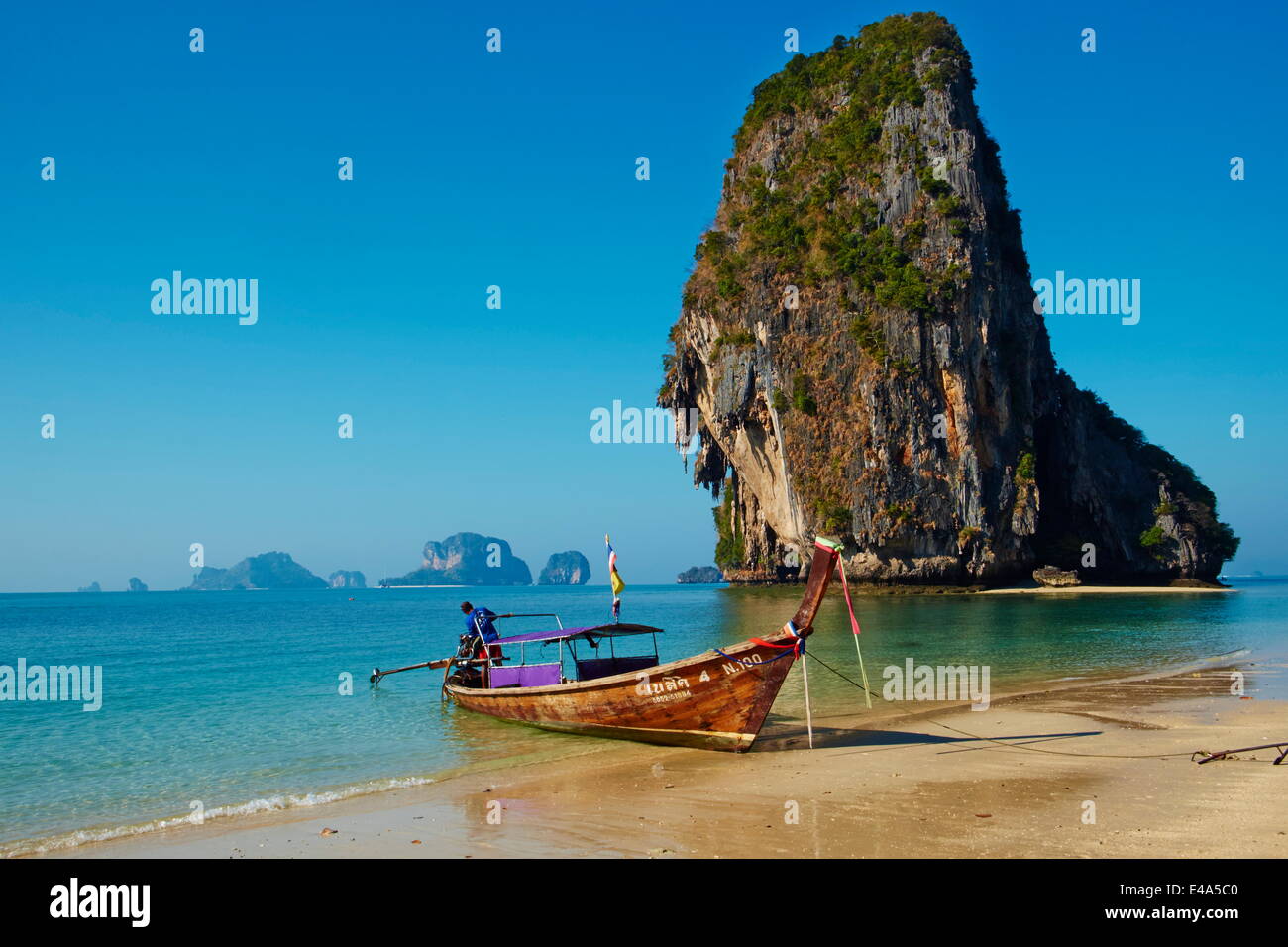 La baie de Ao Phra Nang Railay Beach, Hat Tham Phra Nang Beach, province de Krabi, Thaïlande, Asie du Sud, Asie Banque D'Images