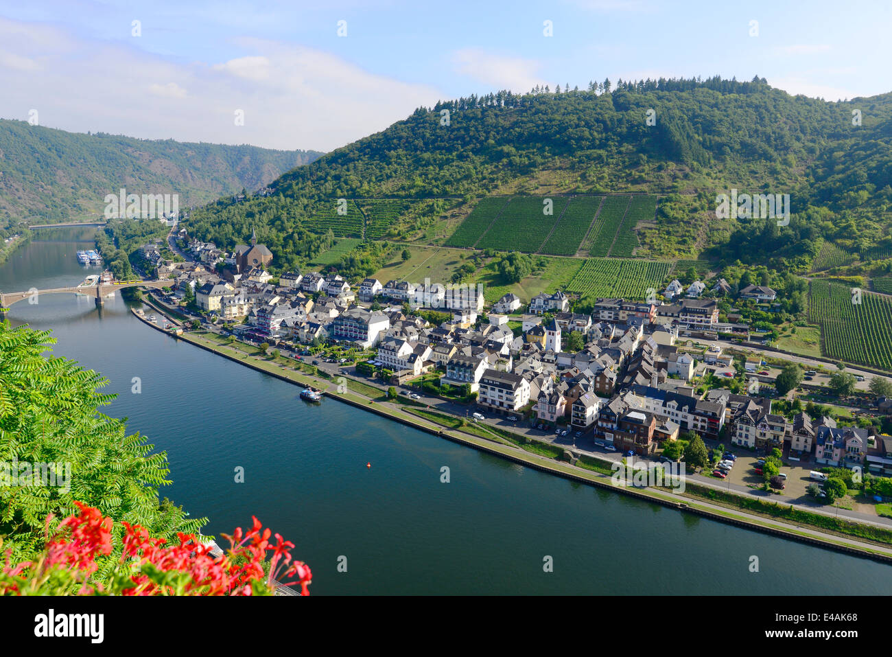 La rivière Mosel Cochem Allemagne de l'Europe affluent de la Moselle Rhin Croisière Banque D'Images