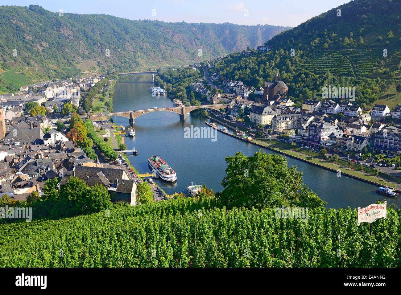La rivière Mosel Cochem Allemagne de l'Europe affluent de la Moselle Rhin Croisière Banque D'Images