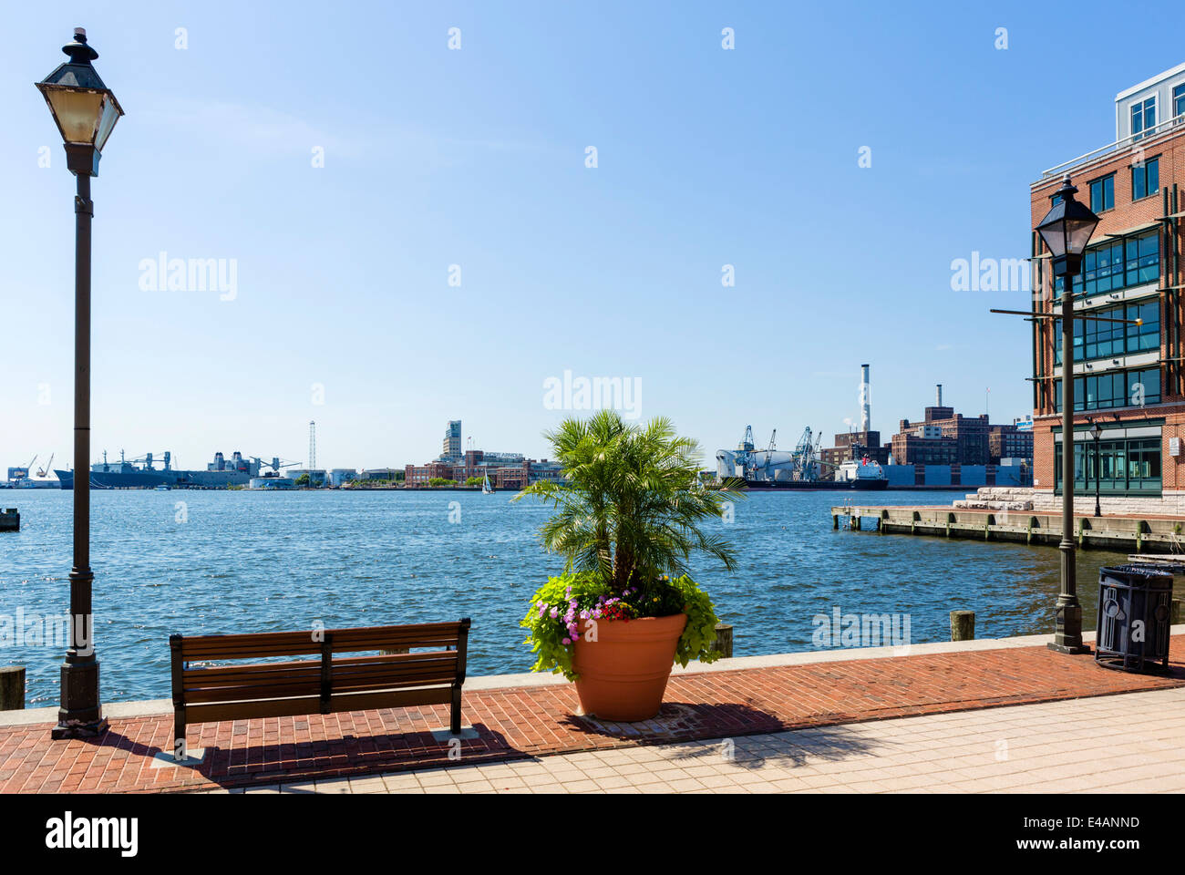 Vue sur le port de Fell's Point, Baltimore, Maryland, USA Banque D'Images