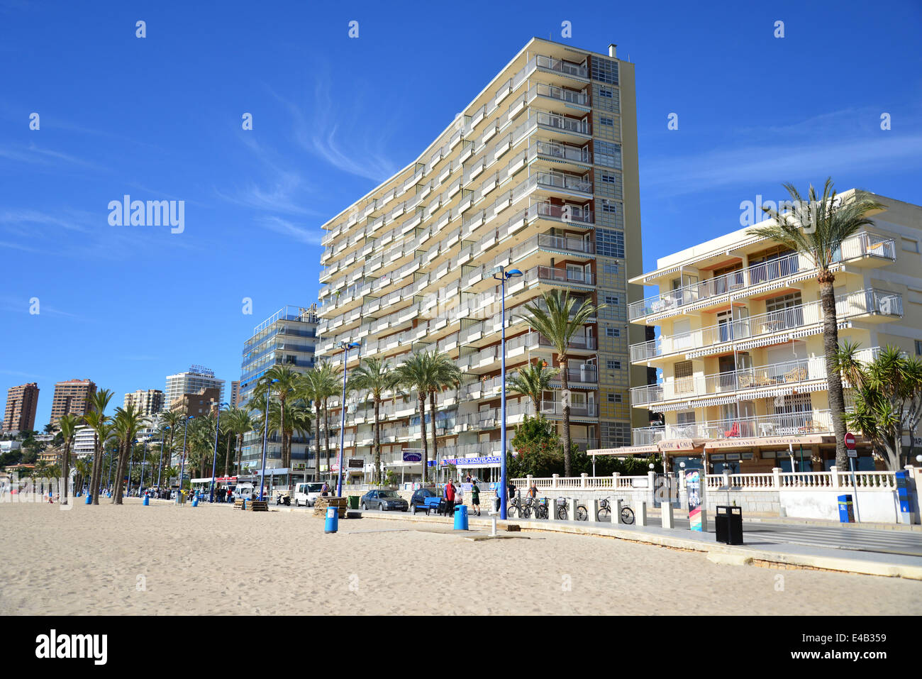 Playa de Poniente, Benidorm, Costa Blanca, Alicante Province, Royaume d'Espagne Banque D'Images