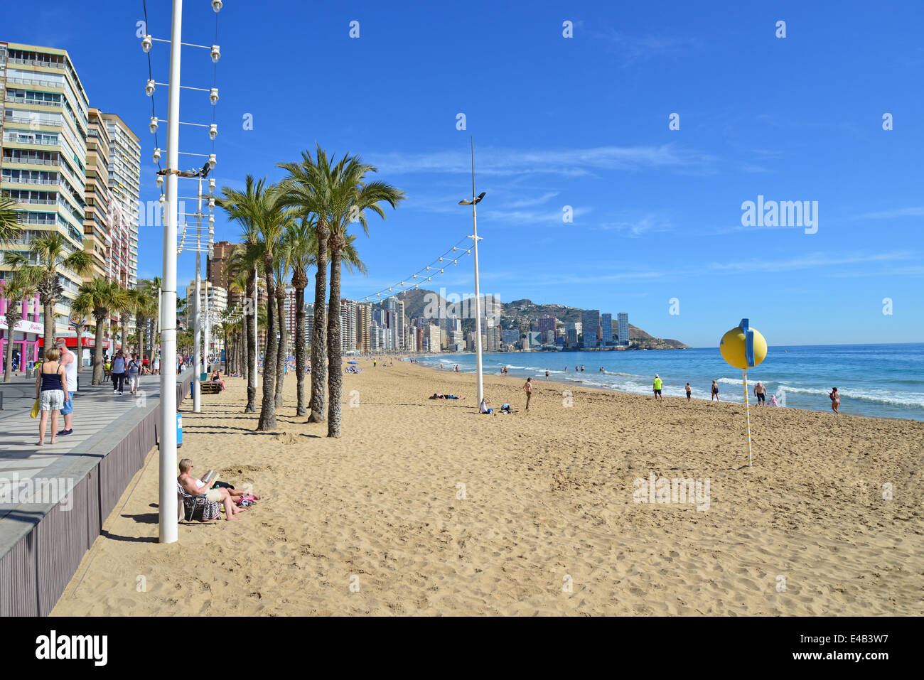 Playa de Levante, Benidorm, Costa Blanca, Alicante Province, Royaume d'Espagne Banque D'Images