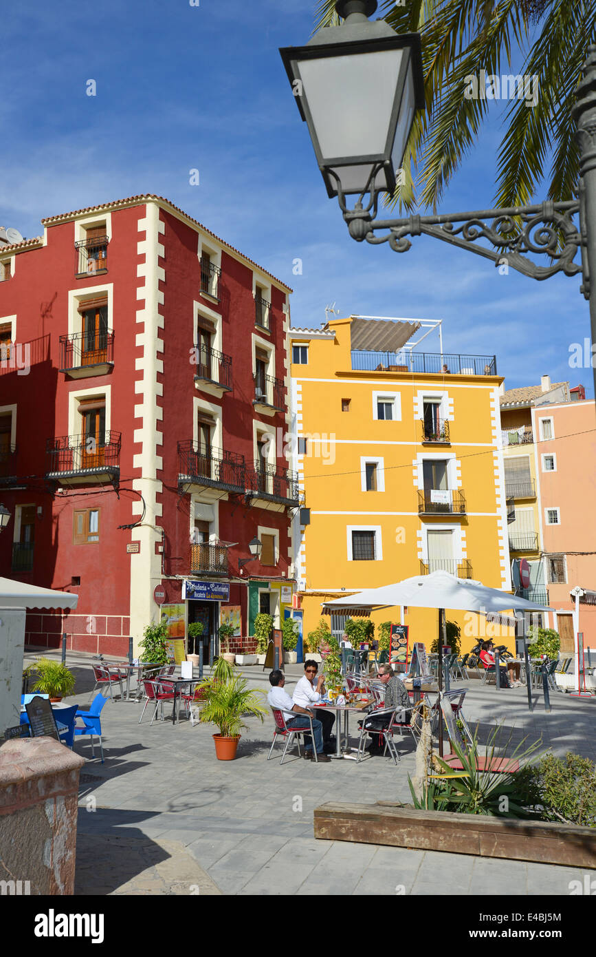 Restaurants en bord de mer, La Vila Joiosa (Villajoyosa), Costa Blanca, Alicante Province, Royaume d'Espagne Banque D'Images