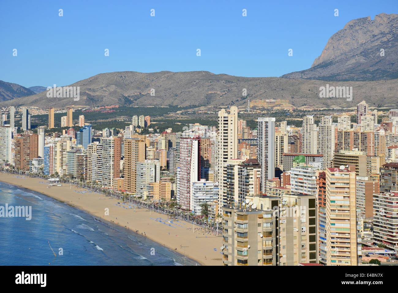 Avis de recours de La Cruz de Benidorm, Benidorm, Costa Blanca, Alicante Province, Royaume d'Espagne Banque D'Images