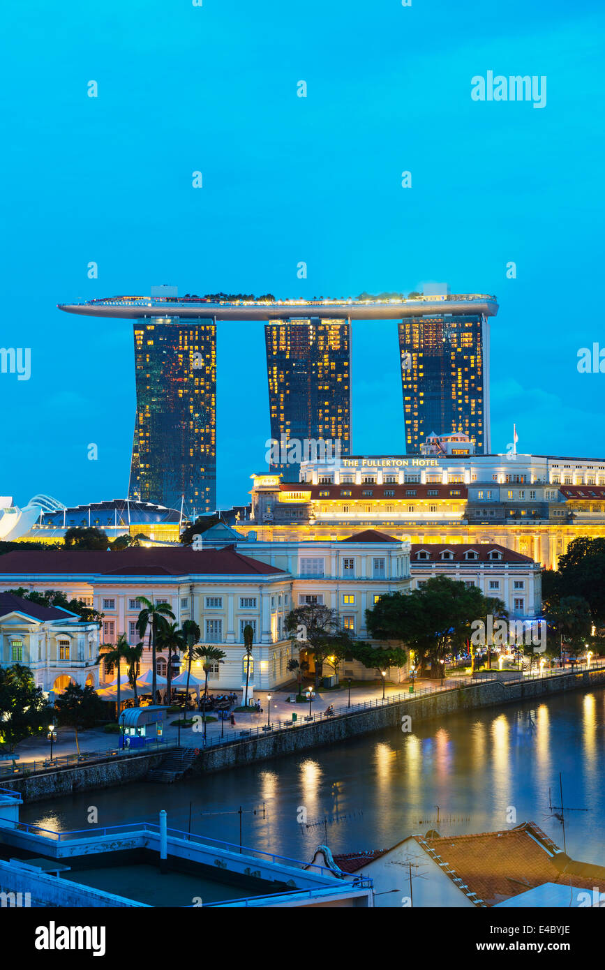 L'Asie du Sud Est, Singapour, Marina Bay Sands Hotel et Fullerton Hotel Banque D'Images