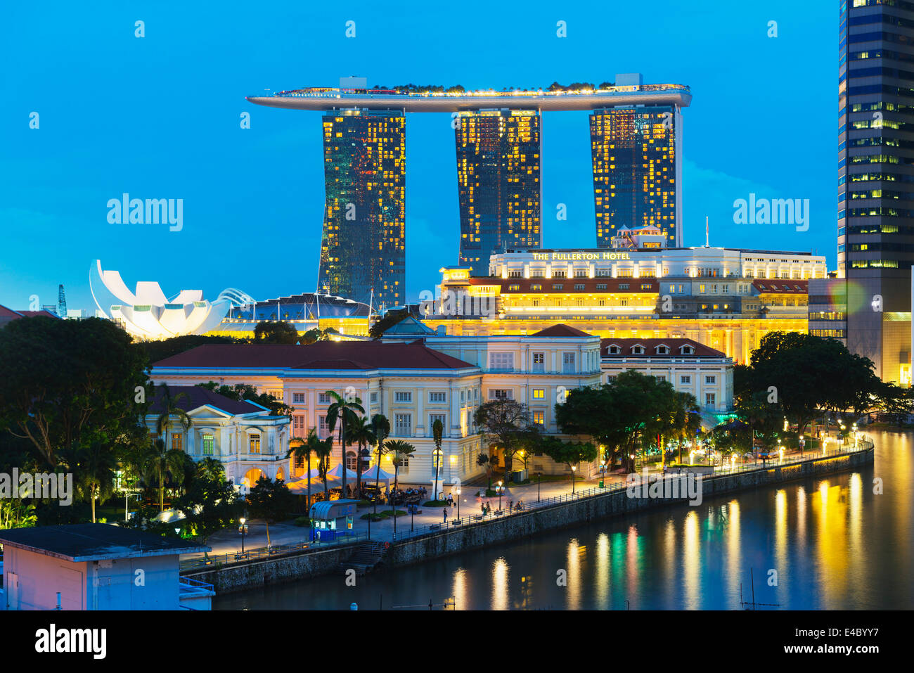 L'Asie du Sud Est, Singapour, Marina Bay Sands Hotel et Fullerton Hotel Banque D'Images