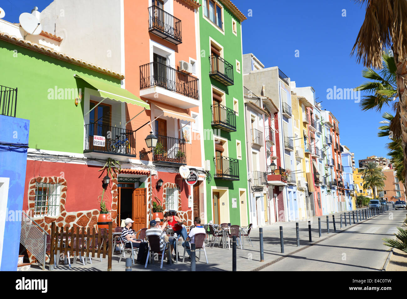 Maisons colorées, La Vila Joiosa (Villajoyosa), Costa Blanca, Alicante Province, Royaume d'Espagne Banque D'Images