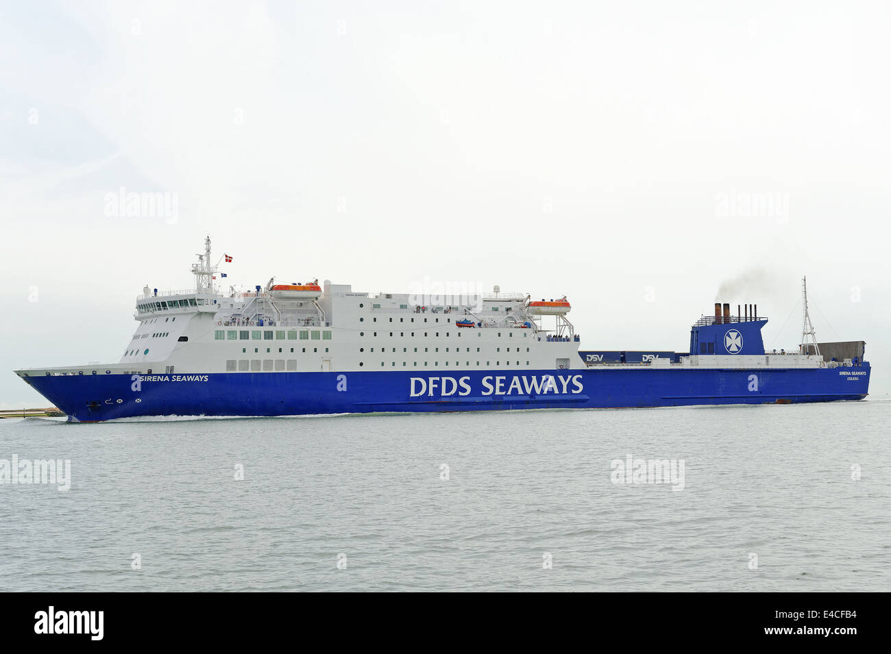 Les 23 000 tonnes de DFDS Seaways Harwich Sirena-,UK à Esbjerg, Danemark, ferry- entrant dans le port de Harwich,UK Banque D'Images