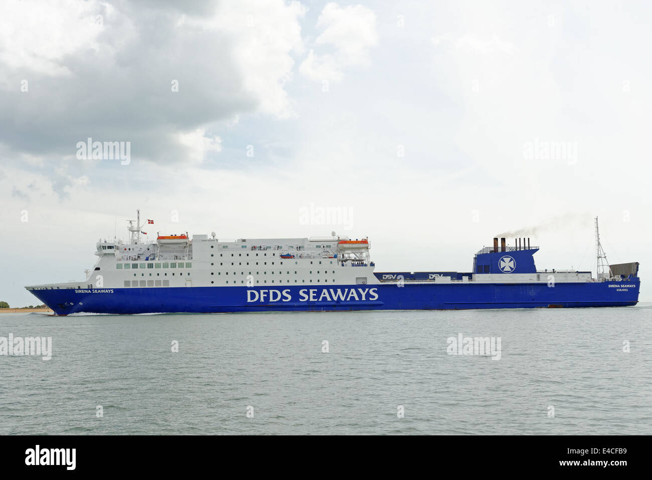Les 23 000 tonnes de DFDS Seaways Harwich Sirena-,UK à Esbjerg, Danemark, ferry- entrant dans le port de Harwich,UK Banque D'Images