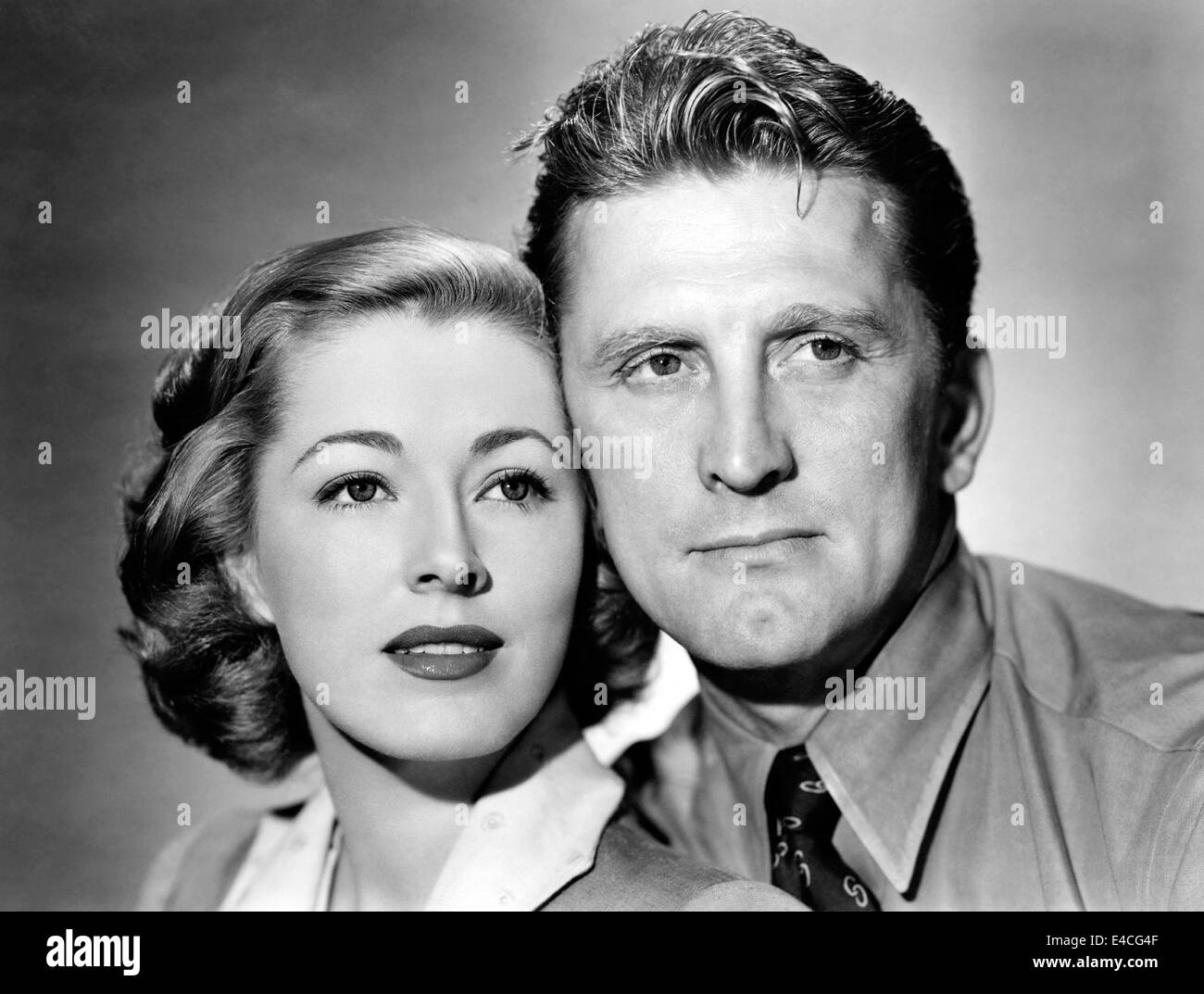 Détective 1951 Paramount Pictures film avec Kirk Douglas et Eleanor Parker Banque D'Images