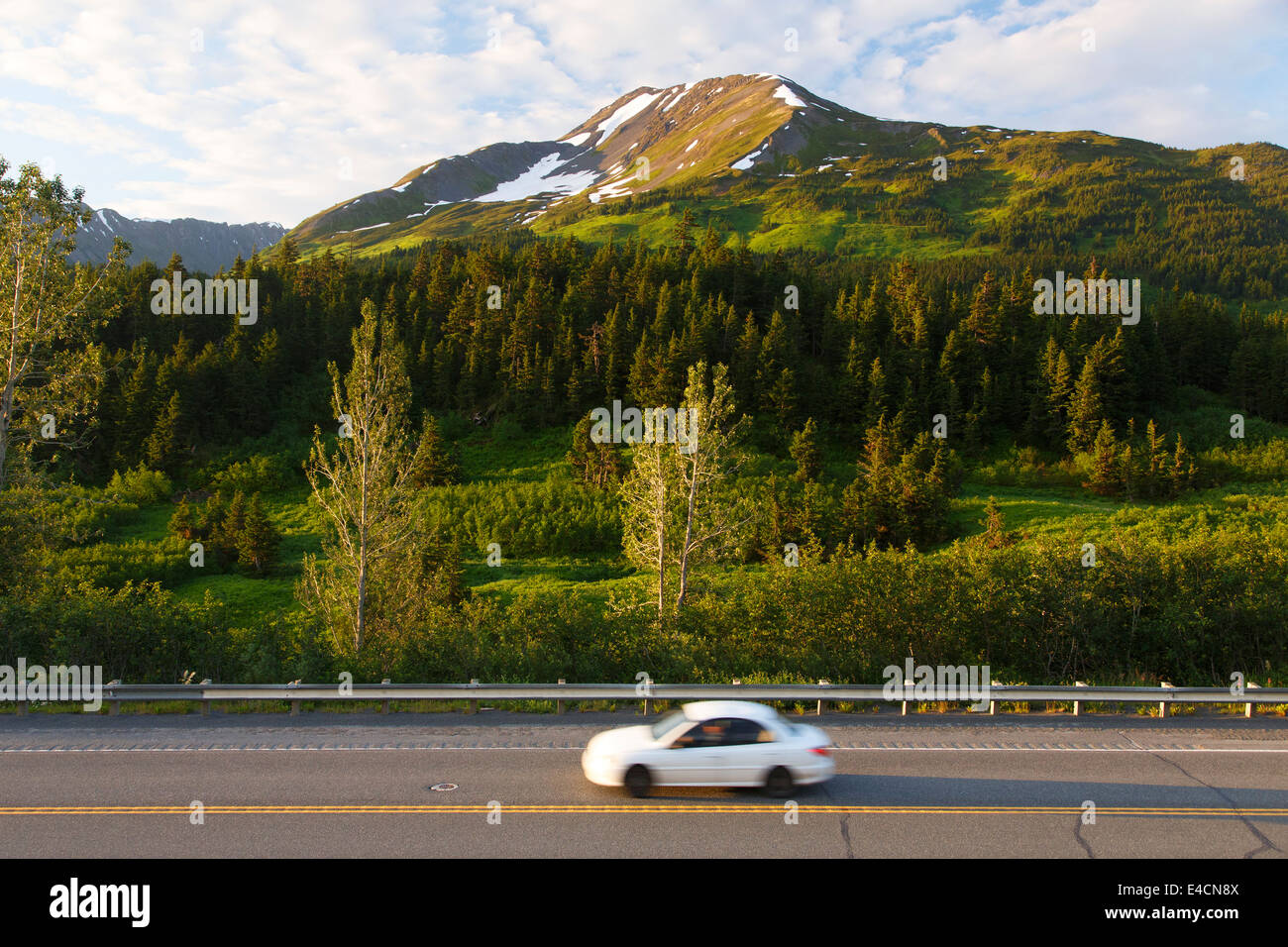 L'Autoroute de Seward, Alaska, la Forêt Nationale de Chugach. Banque D'Images