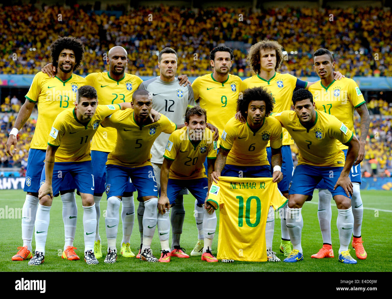 Belo Horizonte, Brésil. 8 juillet, 2014. Groupe de l'équipe du Brésil (BRA)  Football/soccer Coupe du Monde FIFA 2014 : demi-finales match entre le  Brésil 1-7 L'Allemagne à Mineirao stadium à Belo Horizonte,