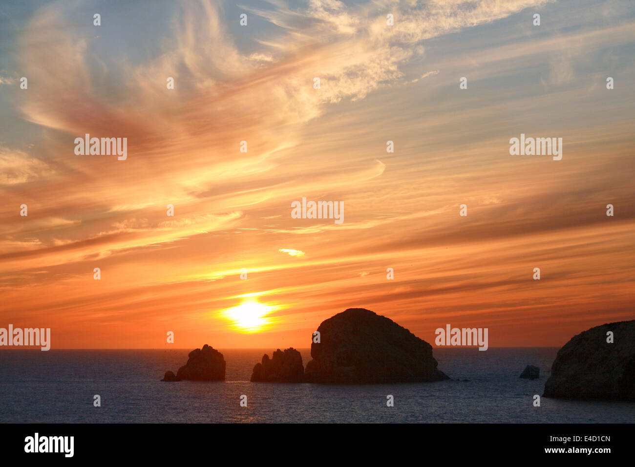 Coucher du soleil de la côte du Pacifique à Mazatlan, Mexique. Banque D'Images