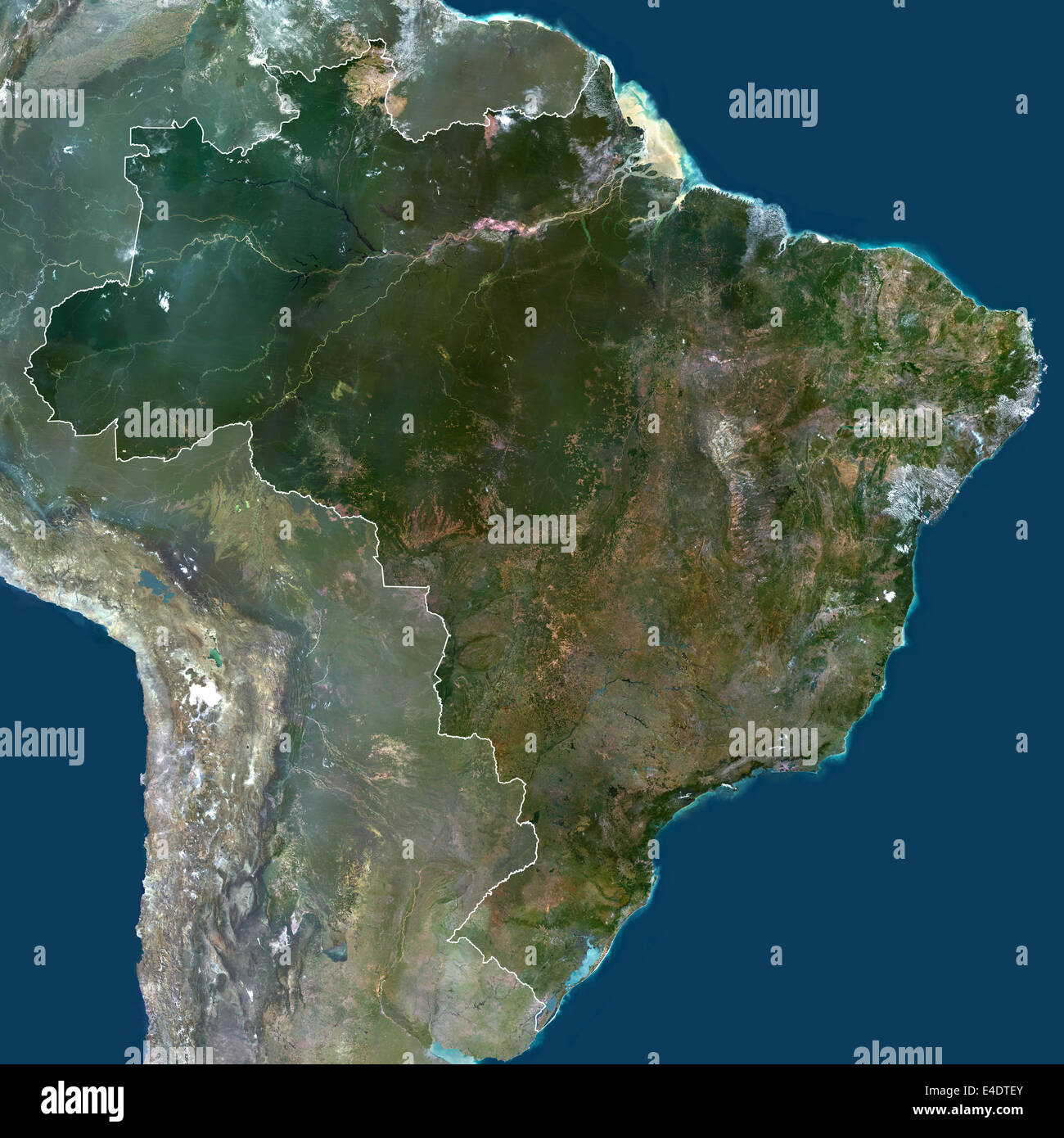 Le Brésil, l'Amérique du Sud, True Color Satellite Image avec masque et de la frontière. Vue du Brésil (avec bordure et masque), d'impression Banque D'Images