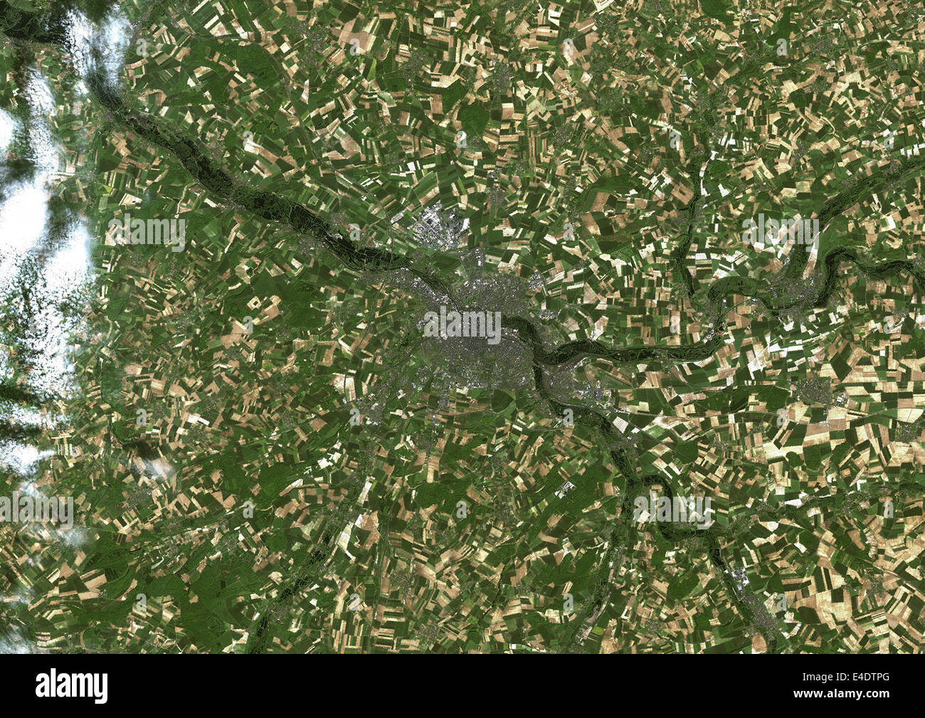 Amiens, France, True Color Image satellite. Amiens, France. La couleur vraie image satellite d'Amiens, prises le 23 mai 2001 à l'aide de L Banque D'Images