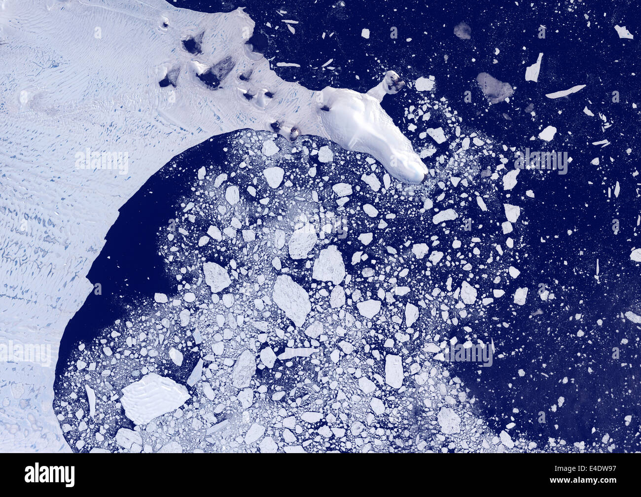 La mer de Weddell, l'Antarctique, True Color Image satellite. La mer de Weddel, Antarctique, true color image satellite. La fonte de la banquise en s Banque D'Images La mer de Weddell, l'Antarctique, True Color Image satellite. La mer de Weddel, Antarctique, true color image satellite. La fonte de la banquise en s Banque D'Images