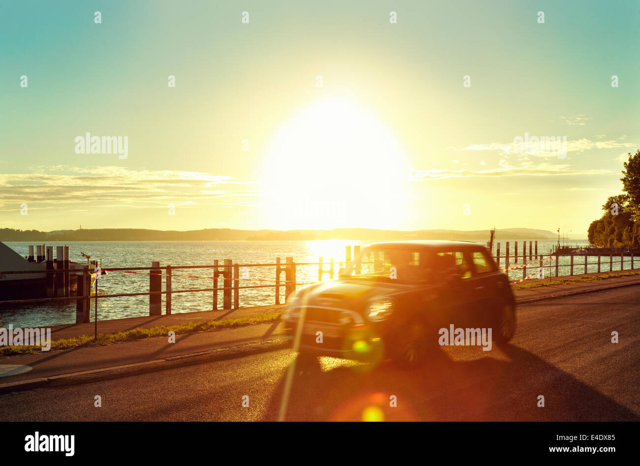 Coucher du soleil au lac de Constance. Meersburg. Bade-wurtemberg, Allemagne. Banque D'Images