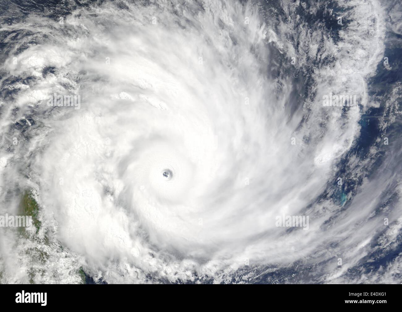 Le cyclone Gafilo, de l'Océan Indien, en 2004, True Color Image satellite. Le Cyclone tropical Gafilo sur l'Océan Indien, au nord-ouest de Banque D'Images