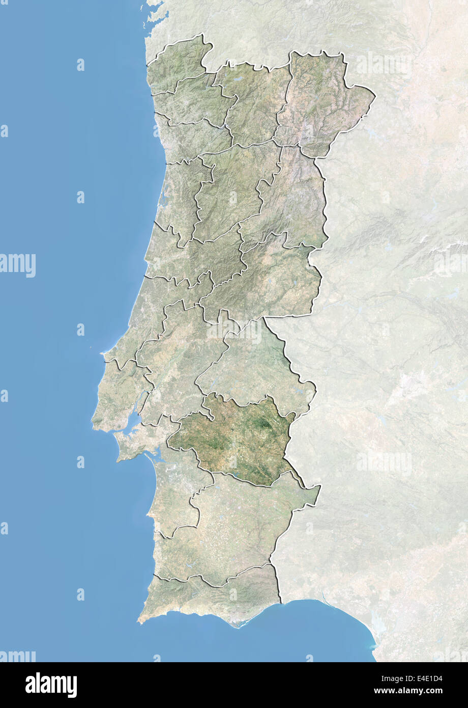 Le Portugal et le District d'Évora, image satellite avec effet de choc Banque D'Images