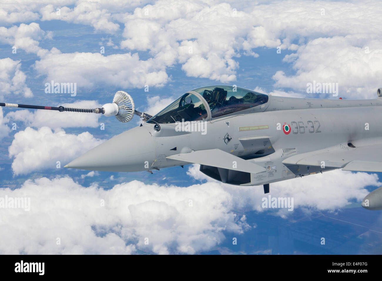 Italian Air Force Eurofighter Typhoon jet de 36e Stormo JAWTEX ravitaillement durant l'exercice 2014. Banque D'Images