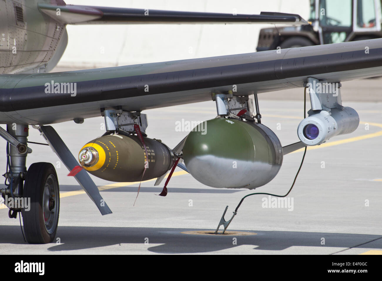 PC-9M slovène avec bombes lors de l'exercice OTAN Ramstein Rover, Namest, République tchèque. Banque D'Images