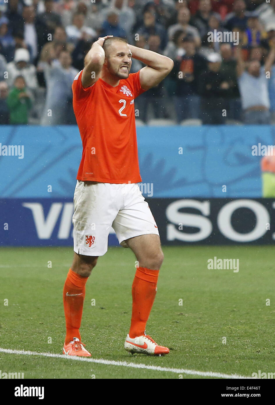 Sao Paulo, Brésil. 09 juillet 2014. Wesley Sneijder Pays-bas' réagit après avoir raté un penalty dans les tirs au but lors d'un match de demi-finale entre les Pays-Bas et l'Argentine de la Coupe du Monde FIFA 2014 à l'Aréna de Sao Paulo Stadium à Sao Paulo, Brésil, le 9 juillet 2014. L'Argentine a gagné 4-2 sur les sanctions sur les Pays-Bas après une égalité de 0-0 et s'est qualifié pour la finale de mercredi. Credit : Wang Lili/Xinhua/Alamy Live News Banque D'Images